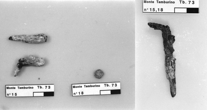cimasa di candelabro in ferro, frammento di ferro prima del restauro